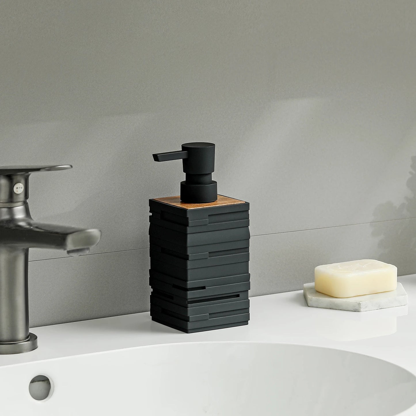 300ml Matte Black Soap Dispenser with Teak Wood